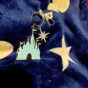 Cinderella castle key chain with Star accent